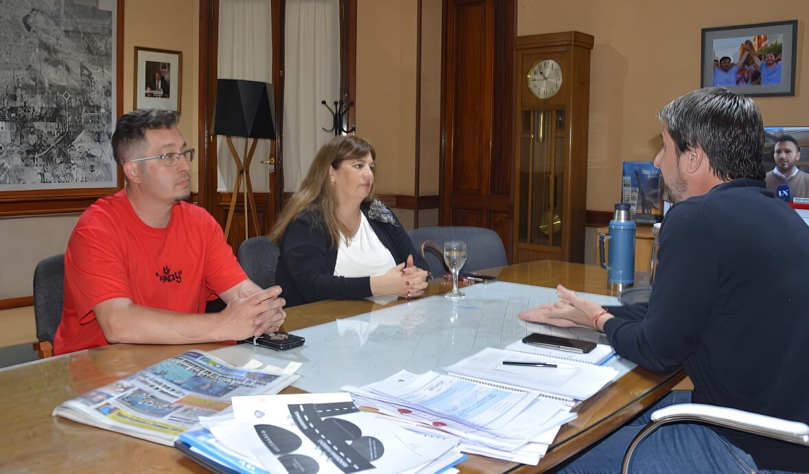 Diálogo constructivo entre Merino y la oposición política en Trelew