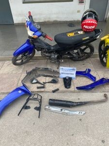 WhatsApp-Image-2024-12-19-at-12.04.37-PM-225x300.jpeg Recuperaron dos motocicletas con pedido de secuestro