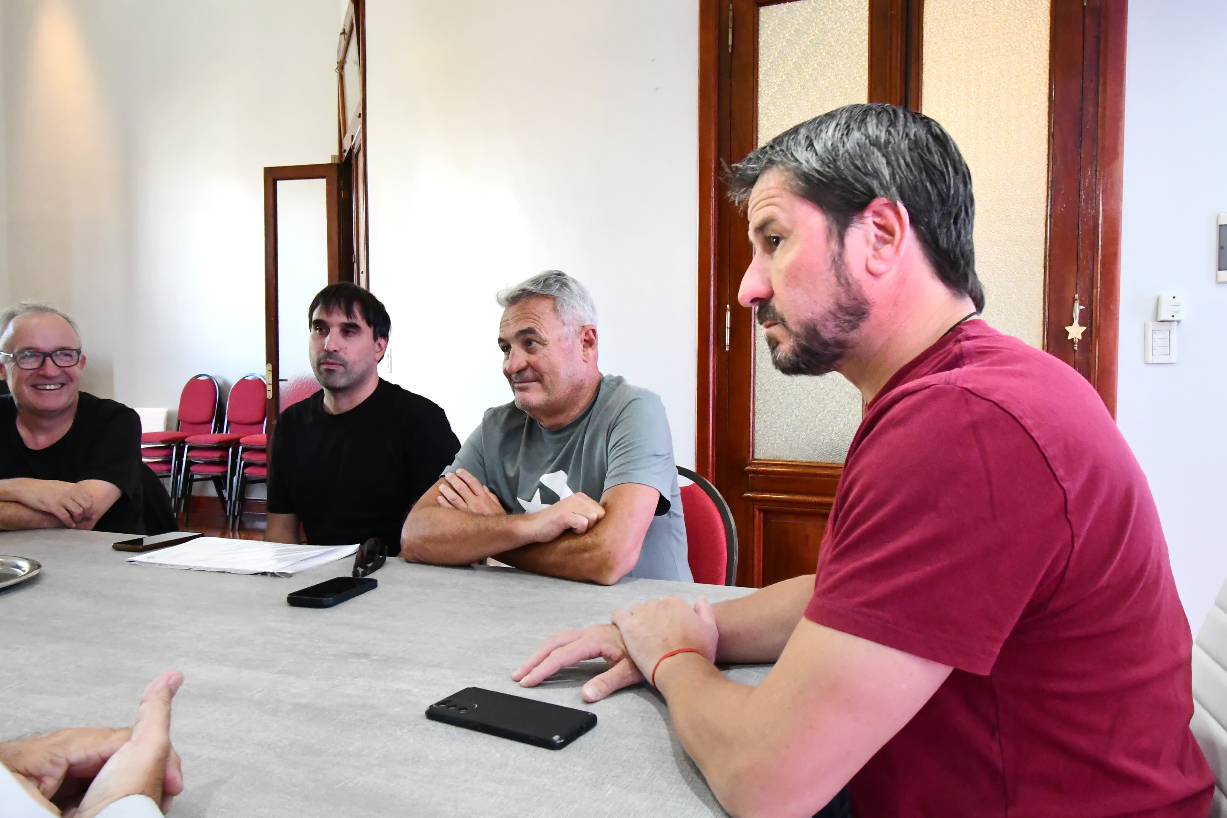 El Municipio avanza en la contratación transparente de servicios públicos