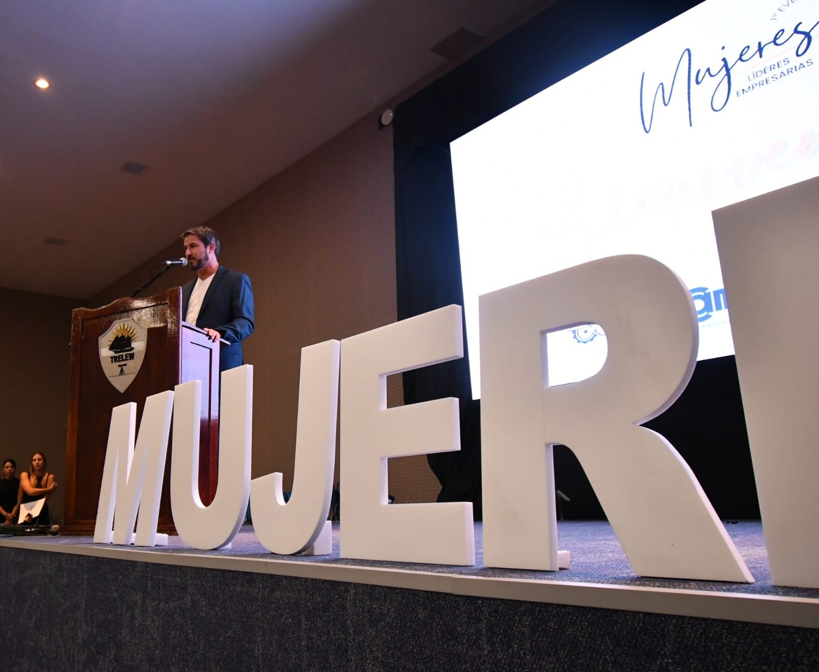 Merino realzó el rol de la mujer en la comunidad: «Ya no se discute su capacidad en los espacios de liderazgo»