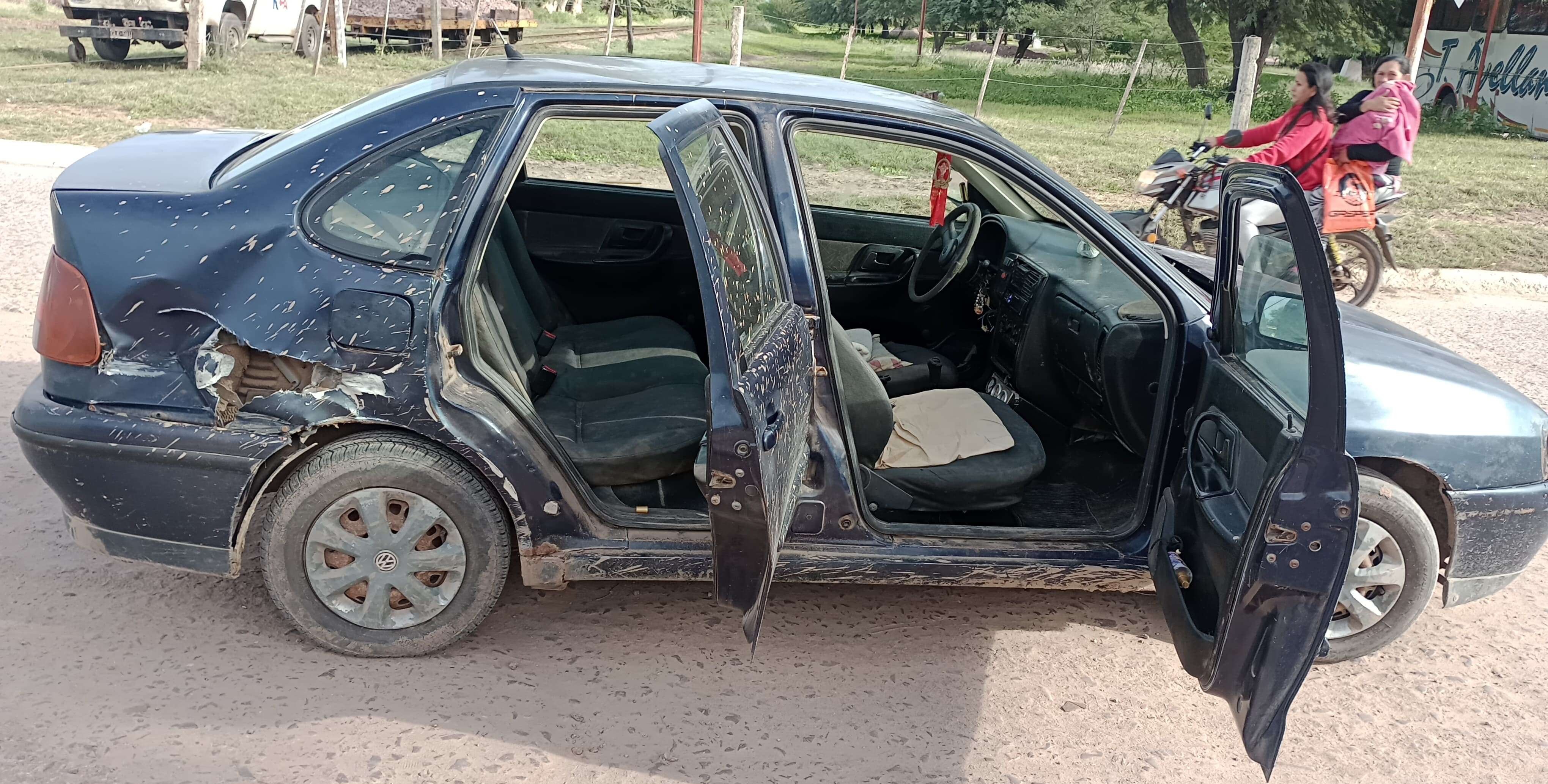 Choque en paso a nivel ferroviario