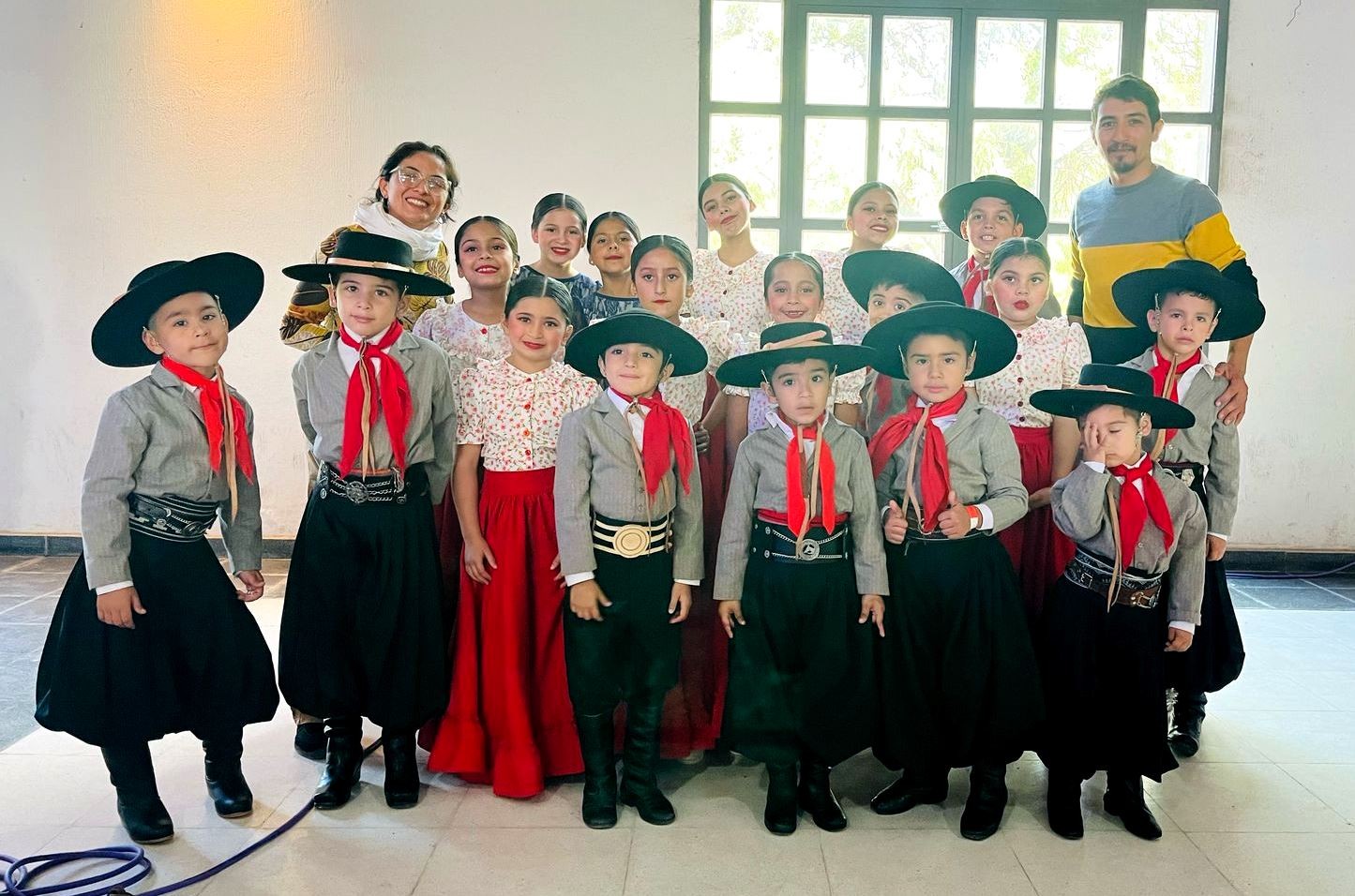 Excelente participación de bailarines dorenses