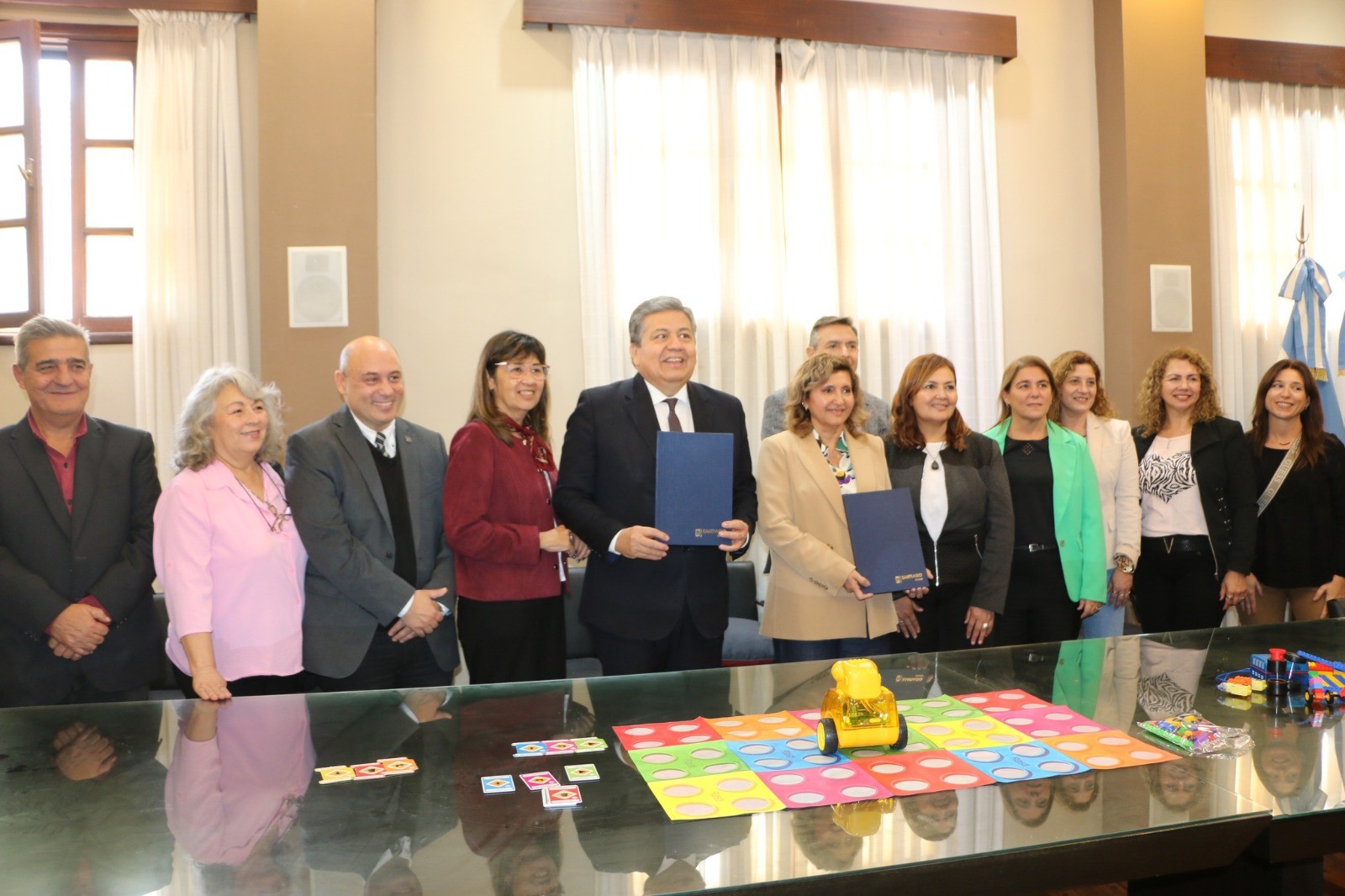 La UNSE y la Municipalidad firmaron un convenio de capacitación a docentes de los jardines de infantes