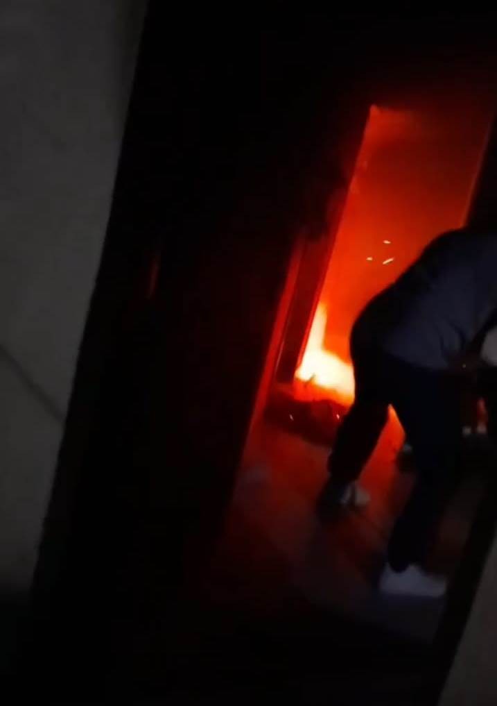 WhatsApp Image 2025-04-13 at 09.19.07.jpeg #Incendio de vivienda en #ColoniaDora