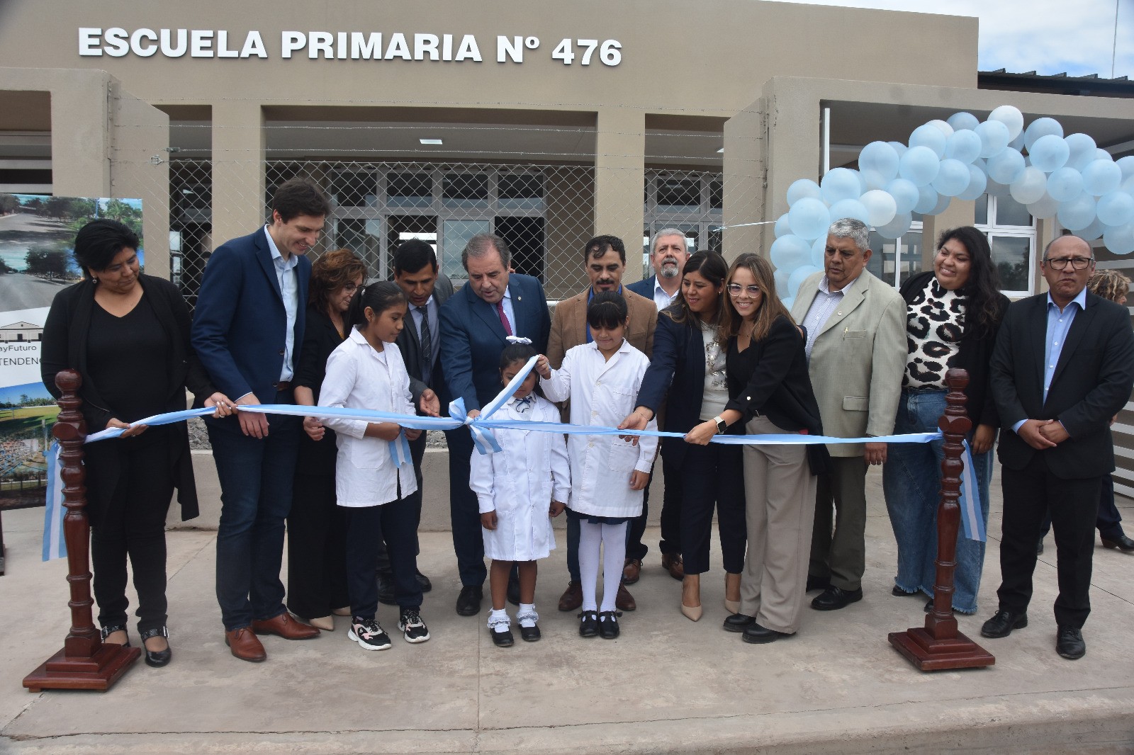 El vicegobernador participó de la inauguración de obras escolares y una nueva escuela en Pampa Blanca