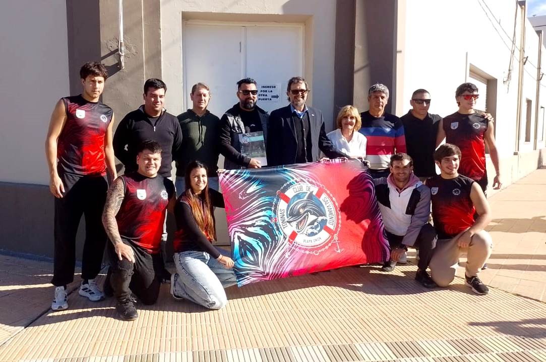 ¨El Club de Salvamento Toninas Playa Unión recibió la Declaración que destaca sus excelentes resultados deportivos