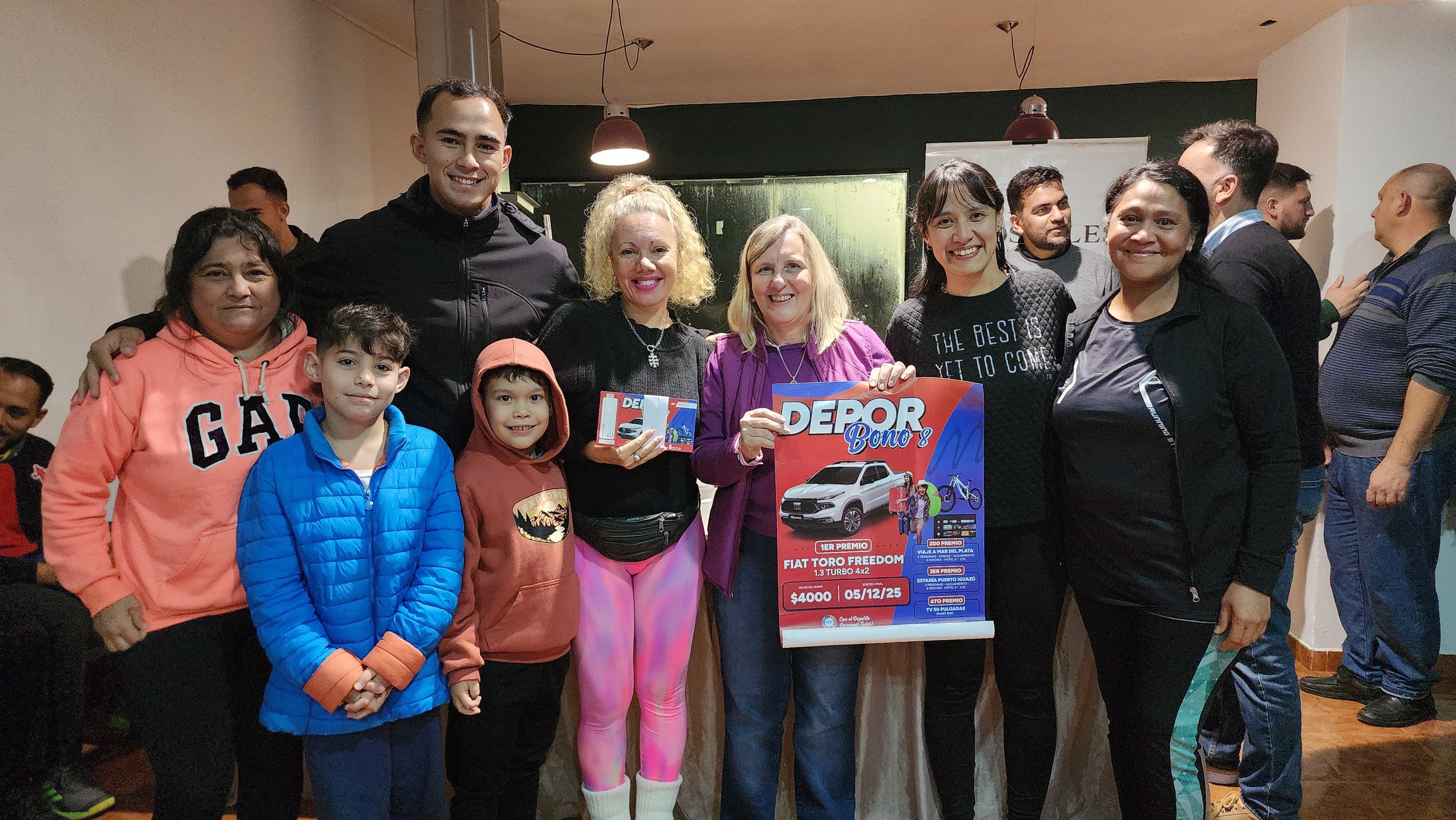 Entrega de Deporbono y Elementos deportivos.