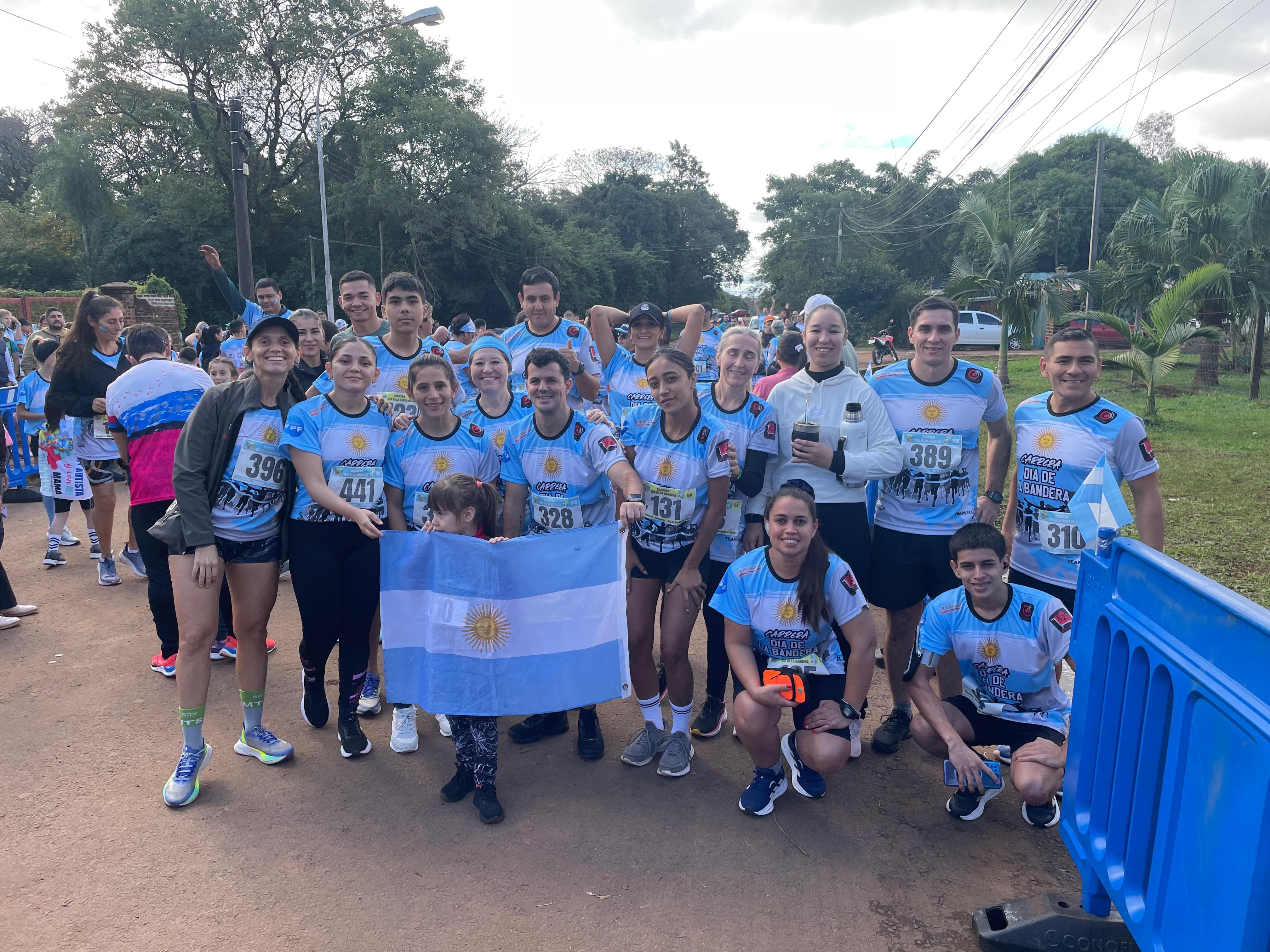 Destacada participación de Apóstoles en carrera Día de la Bandera.