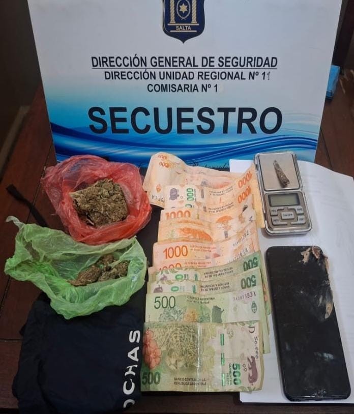 WhatsApp-Image-2025-07-18-at-12.17.54-PM-1.jpeg Demorados por venta de droga en Operativos de Protección Ciudadana en Cerrillos