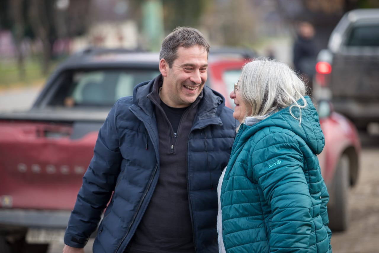 Luque recorrió la comarca andina: “Tengo la obligación de luchar para llegar a una banca y darle la palabra a los sectores más desprotegidos”