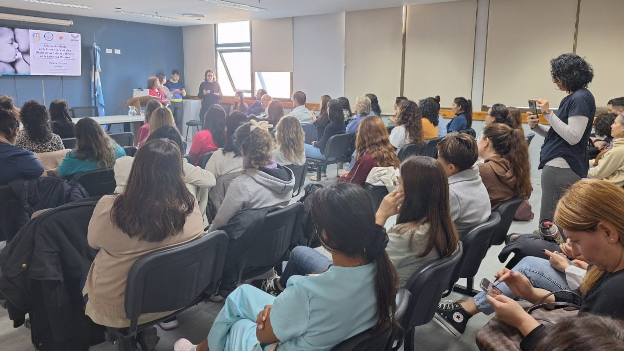 Provincia realizó en el Hospital Zonal de Puerto Madryn Jornadas por la Semana Mundial de la Lactancia