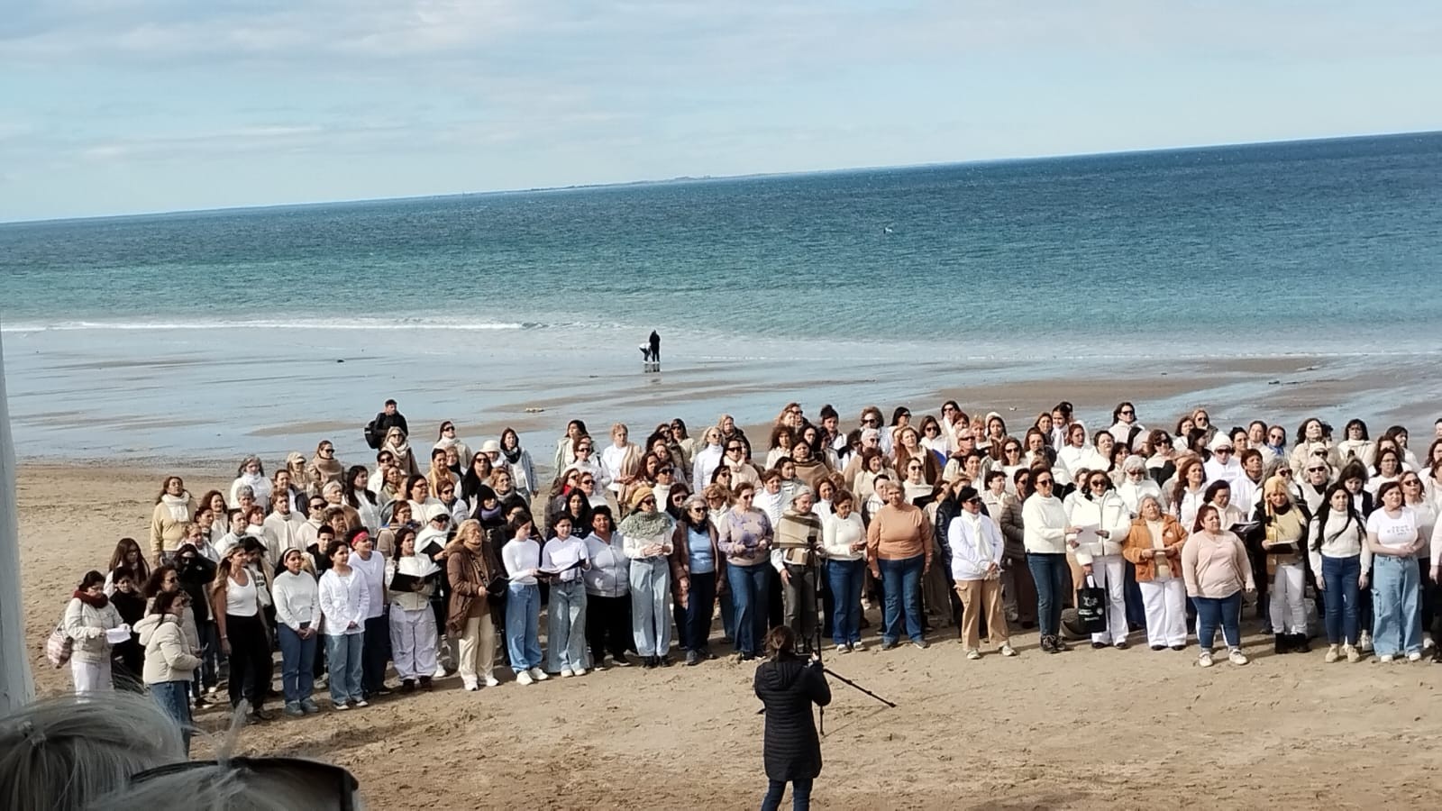 El Coro Municipal llevó la voz de Trelew a Las Grutas