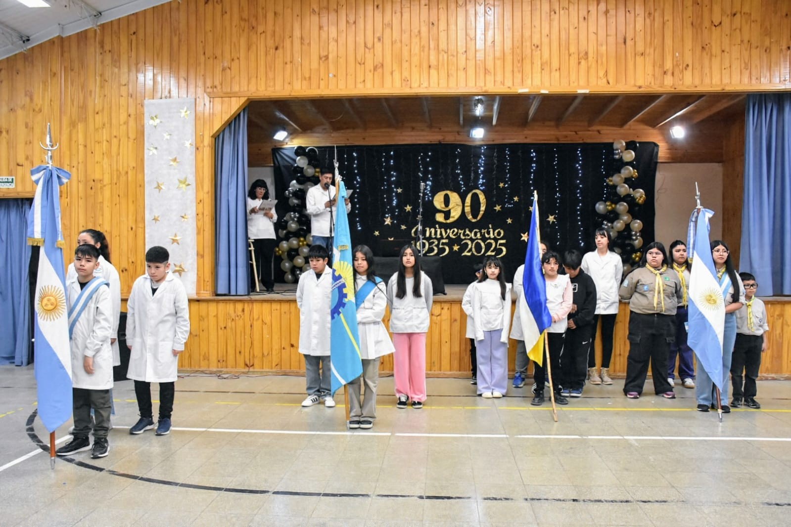 La Escuela N°122 celebró 90 años de historia y compromiso