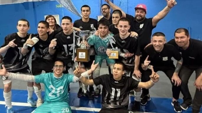 El Municipio recibió al Club “9” de Octubre, tricampeón de Futsal categoría C17