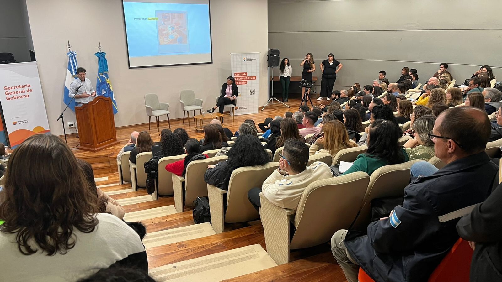 Chubut impulsa la transformación digital con un taller sobre inteligencia artificial generativa en la gestión pública