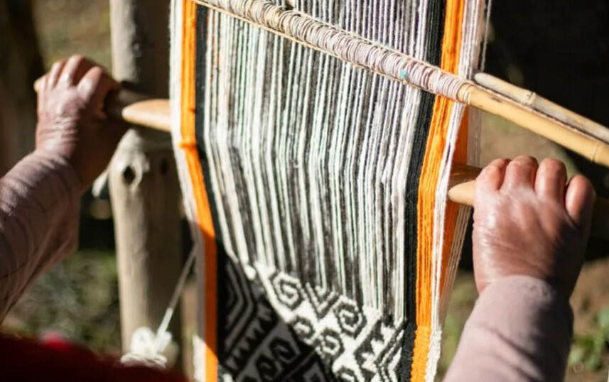 WhatsApp Image 2025-09-30 at 10.27.12.jpeg Chubut lanza una iniciativa para revitalizar el arte textil ancestral