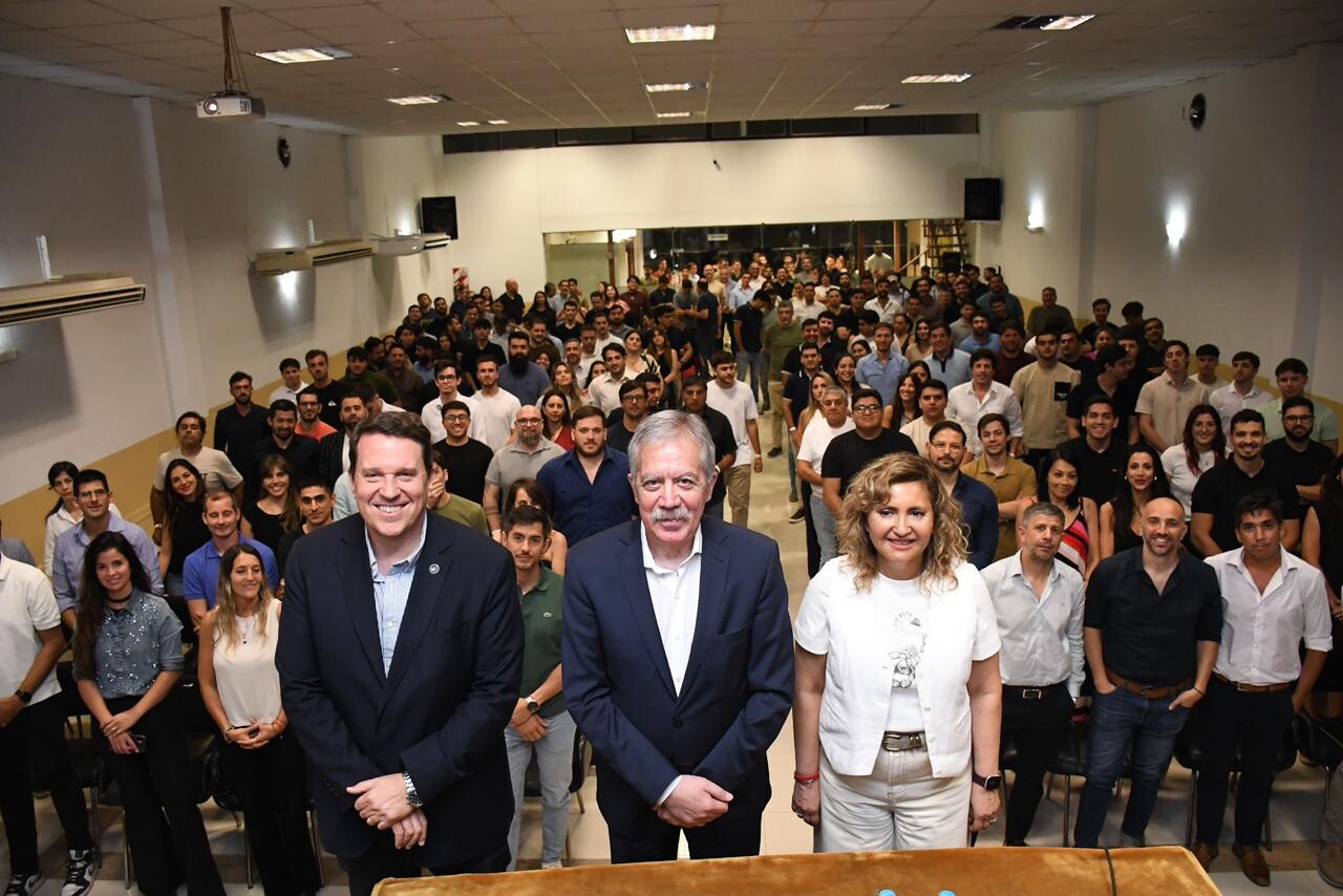 WhatsApp Image 2025-10-18 at 09.45.19.jpeg