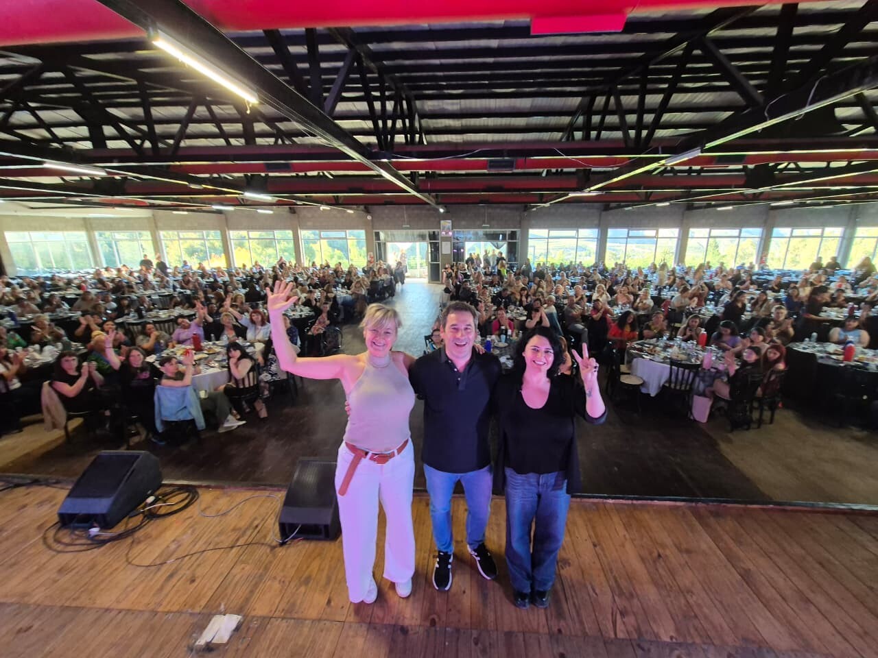 “No hay hoy en la Argentina una sola organización intermedia en donde no haya mujeres sosteniendo”, aseguró Luque.
