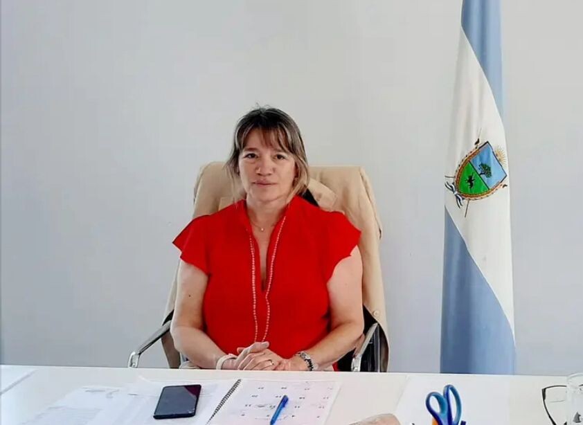 Claudia Godoy calificó como “una operación indigna” los carteles anónimos contra el exgobernador Carlos Verna