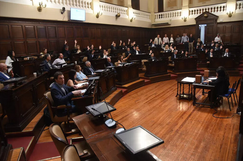WhatsApp Image 2025-12-11 at 13.42.51.jpeg Mendoza aprueba un megaproyecto de cobre tras 15 años de debate