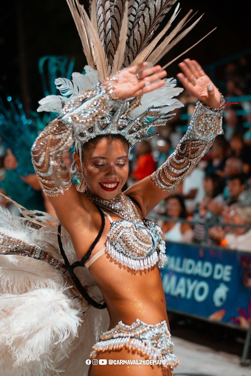 Verano 2026: El carnaval de 25 de Mayo,La embajadora distrital de carnaval Emilia Iriarte en Radio Flash