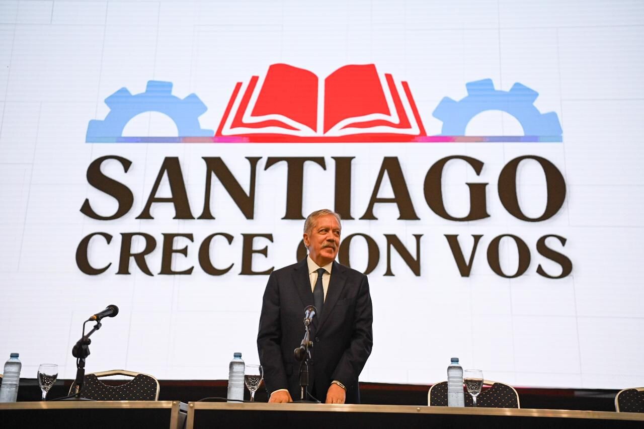 EL GOBERNADOR ELÍAS SUÁREZ FIRMÓ CONVENIOS DE COOPERACIÓN CON LA UCSE Y LA UNSE EN EL MARCO DEL PROGRAMA «SANTIAGO CRECE CON VOS» EL GOBERNADOR ELÍAS SUÁREZ FIRMÓ CONVENIOS DE COOPERACIÓN CON LA UCSE Y LA UNSE EN EL MARCO DEL PROGRAMA «SANTIAGO CRECE CON VOS»