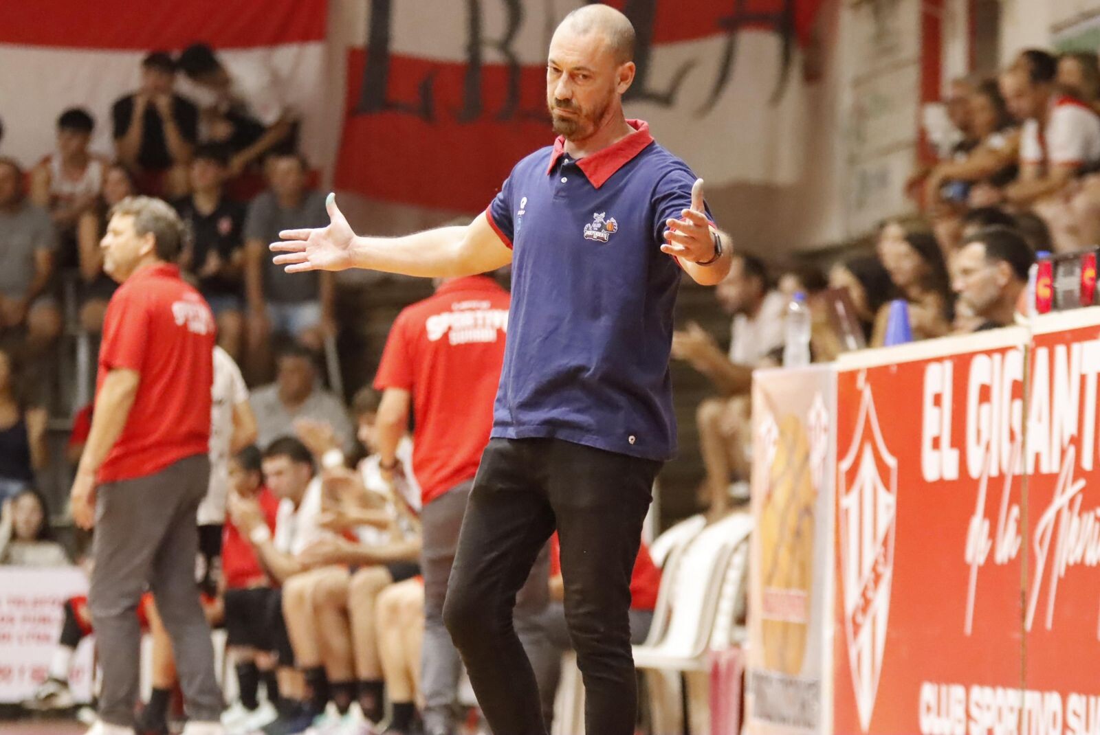 ERIC ROVNER DEJÓ DE SER EL ENTRENADOR DE INDEPENDIENTE