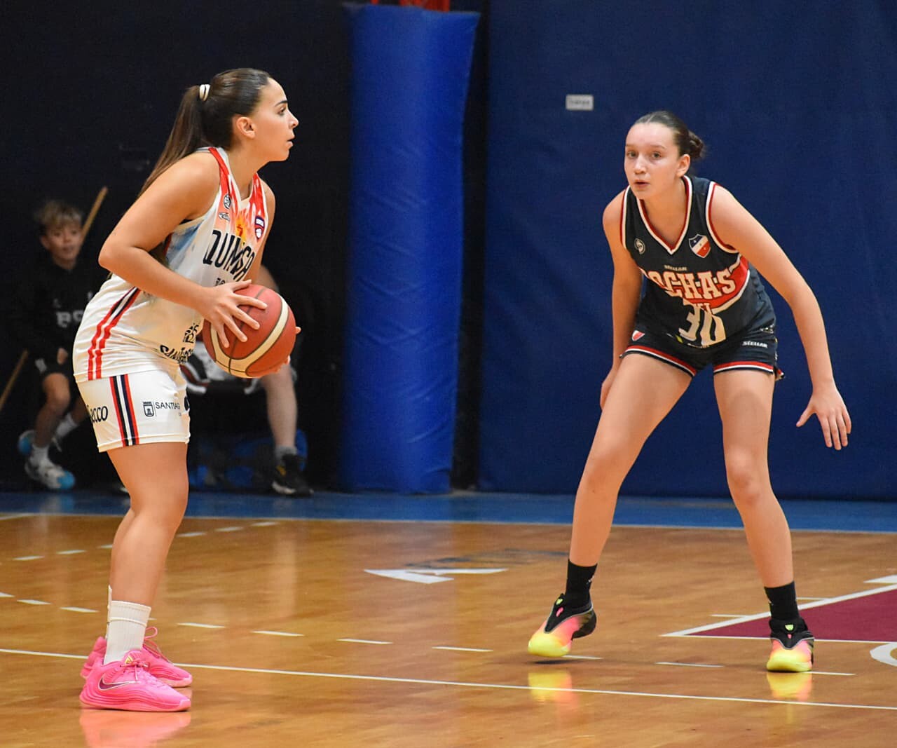 QUIMSA CERRÓ SU GIRA CON UNA DERROTA EL COLONIA CAROYA