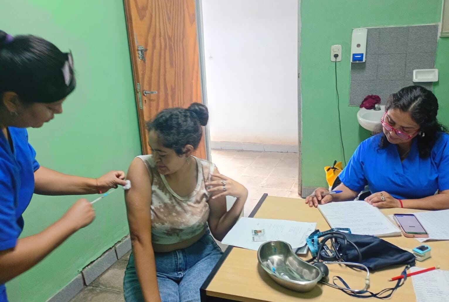 La Municipalidad de La Banda realizó una jornada integral de salud en el CIC San Carlos