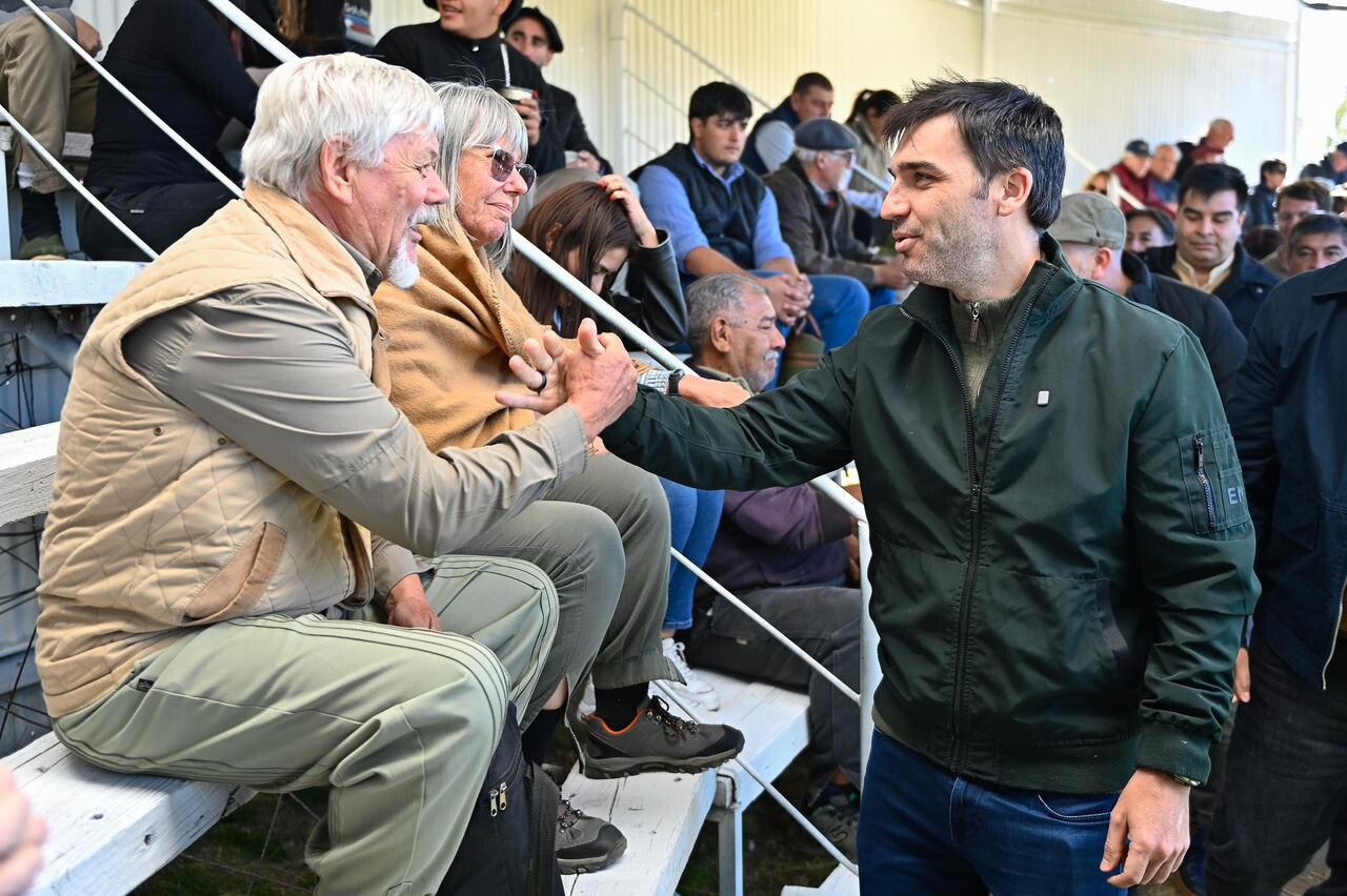 En la 95° Exposición Agrícola de Sarmiento, Torres anunció un trabajo conjunto para repoblar los campos de la provincia y fortalecer la agenda productiva
