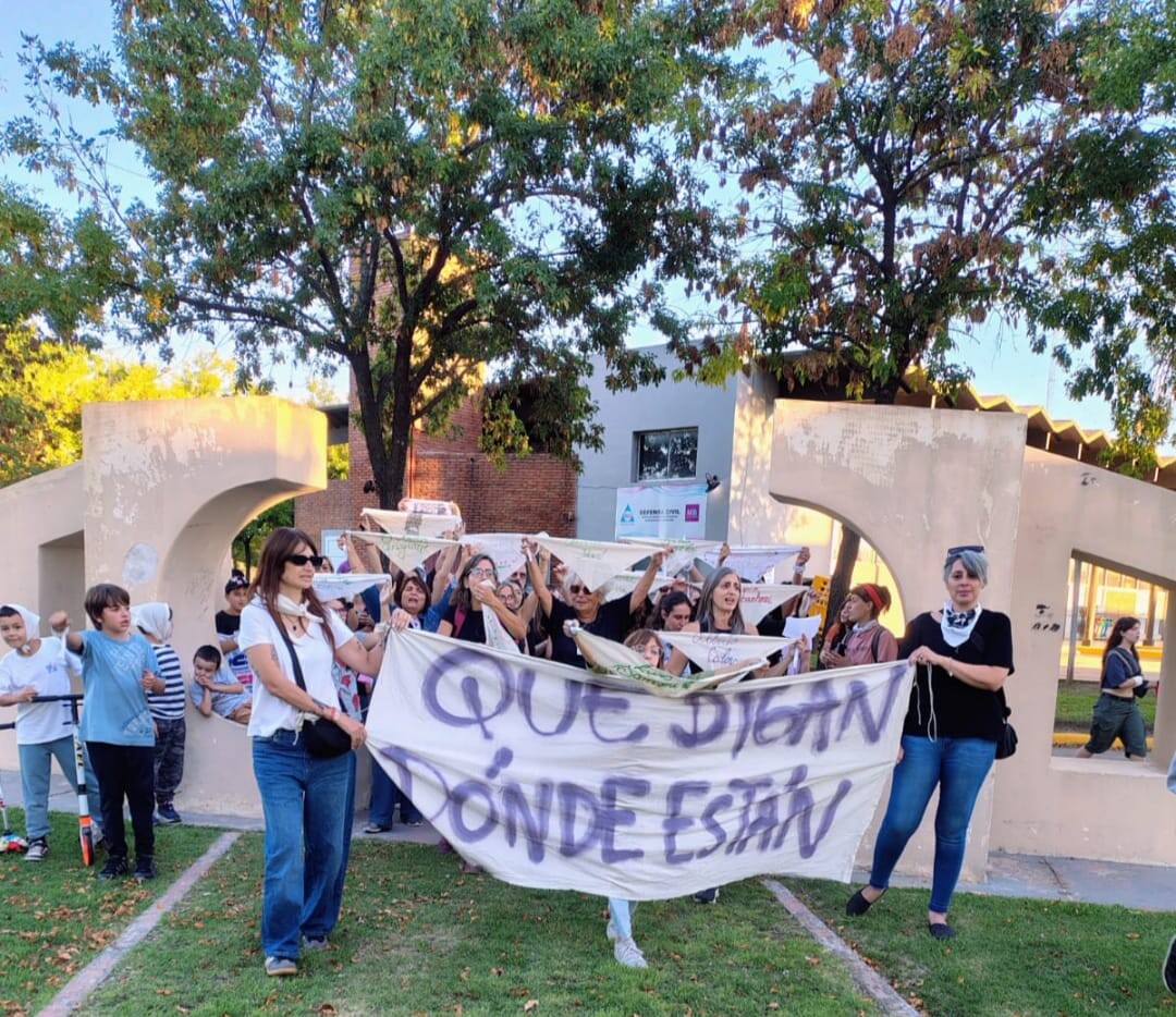WhatsApp Image 2026-03-25 at 8.32.58 AM.jpeg Memoria activa por los 50 años del golpe militar en Bragado: «Nunca más»