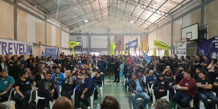 El PJ denunció en Esquel un “alineamiento político” entre Torres y Milei