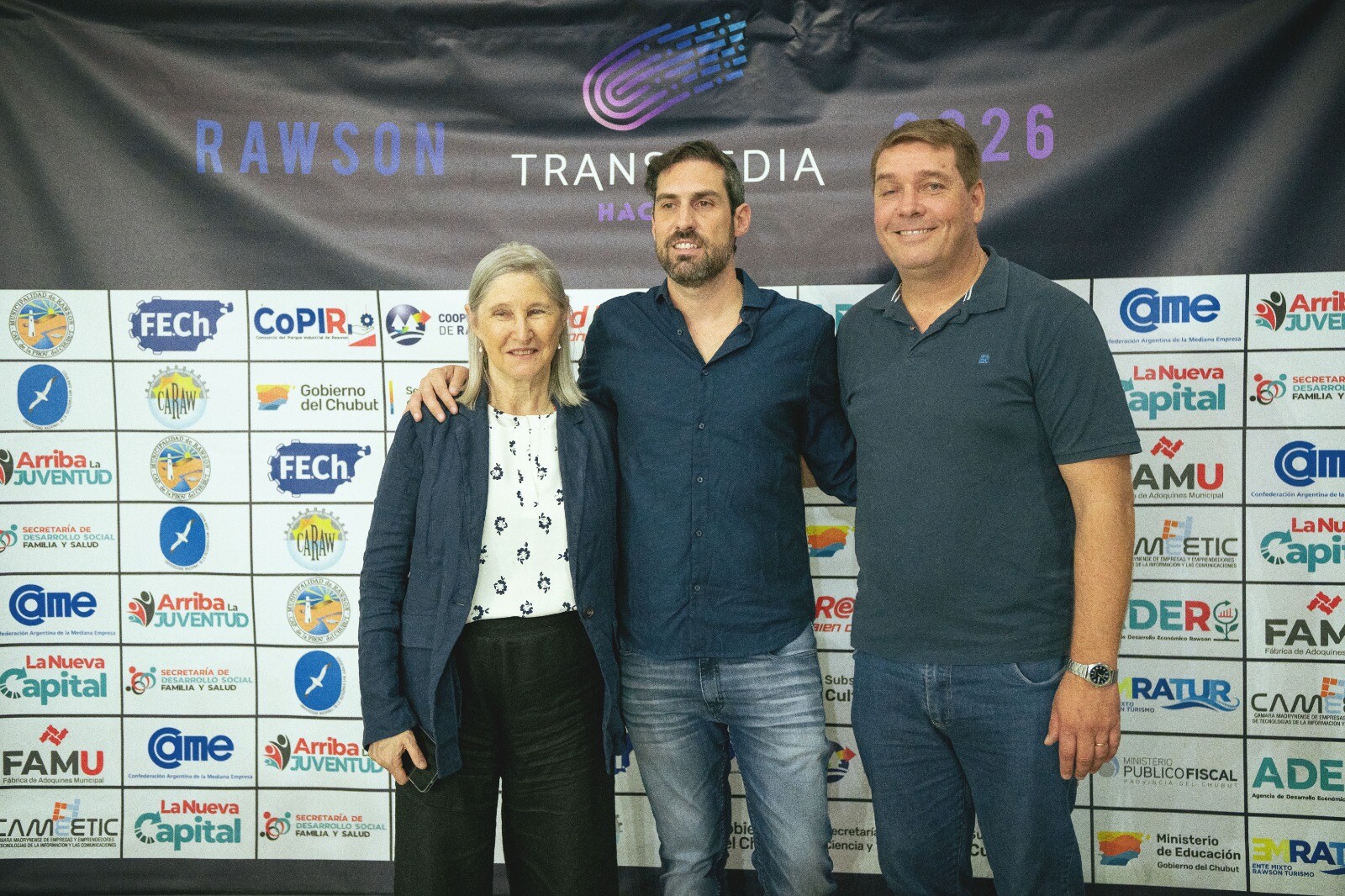 TRANSMEDIA HACKLAB: Estudiantes secundarios participan del primer hackatón tecnológico en playa unión