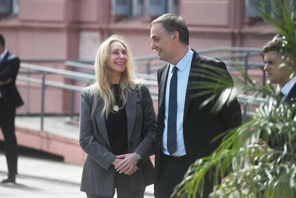 WhatsApp Image 2026-04-13 at 16.53.59.jpeg Los gestos de Karina Milei en respaldo de Manuel Adorni tras los últimos movimientos en la causa judicial
