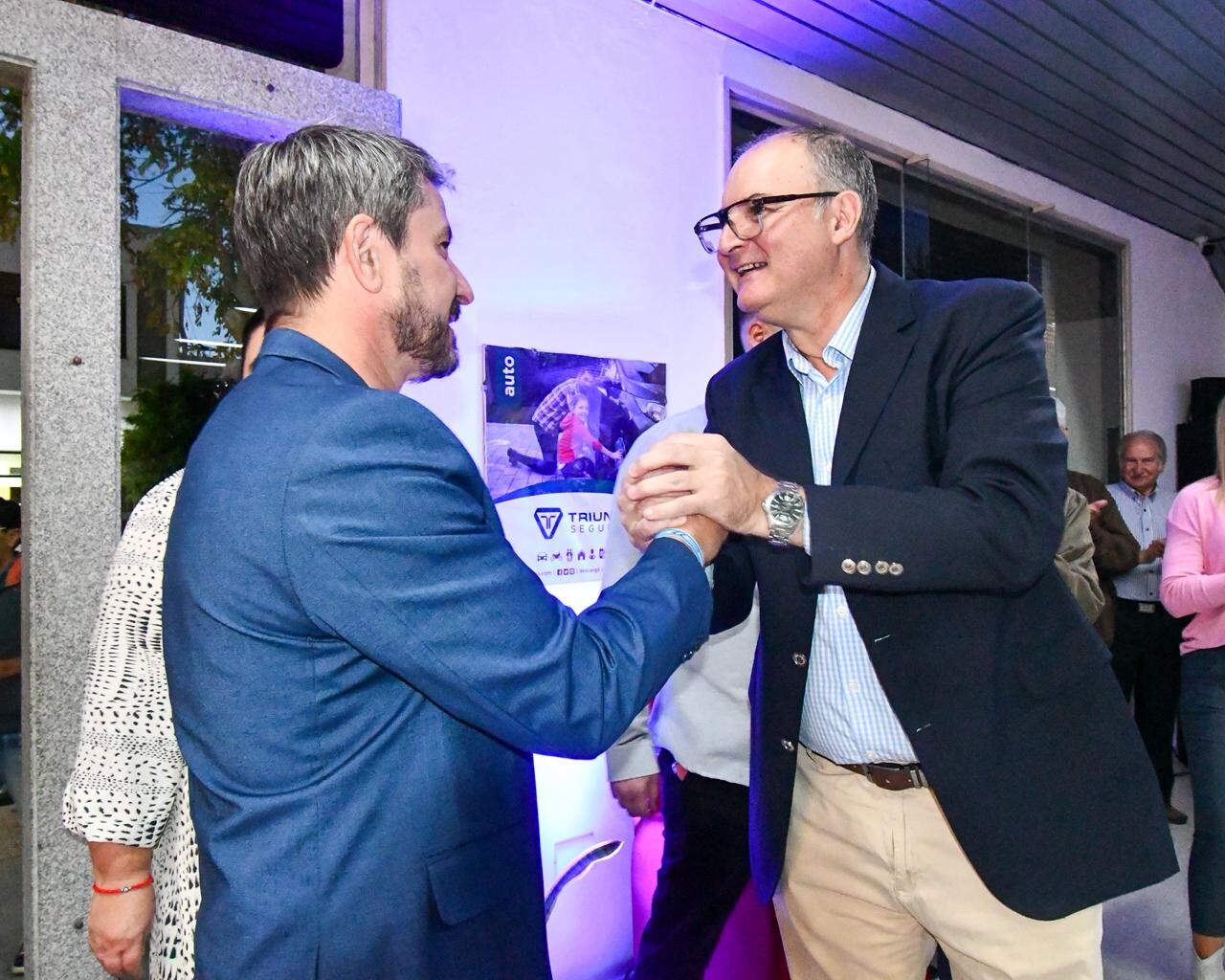 Merino acompañó la inauguración de Peritar Productores Asesores en Trelew