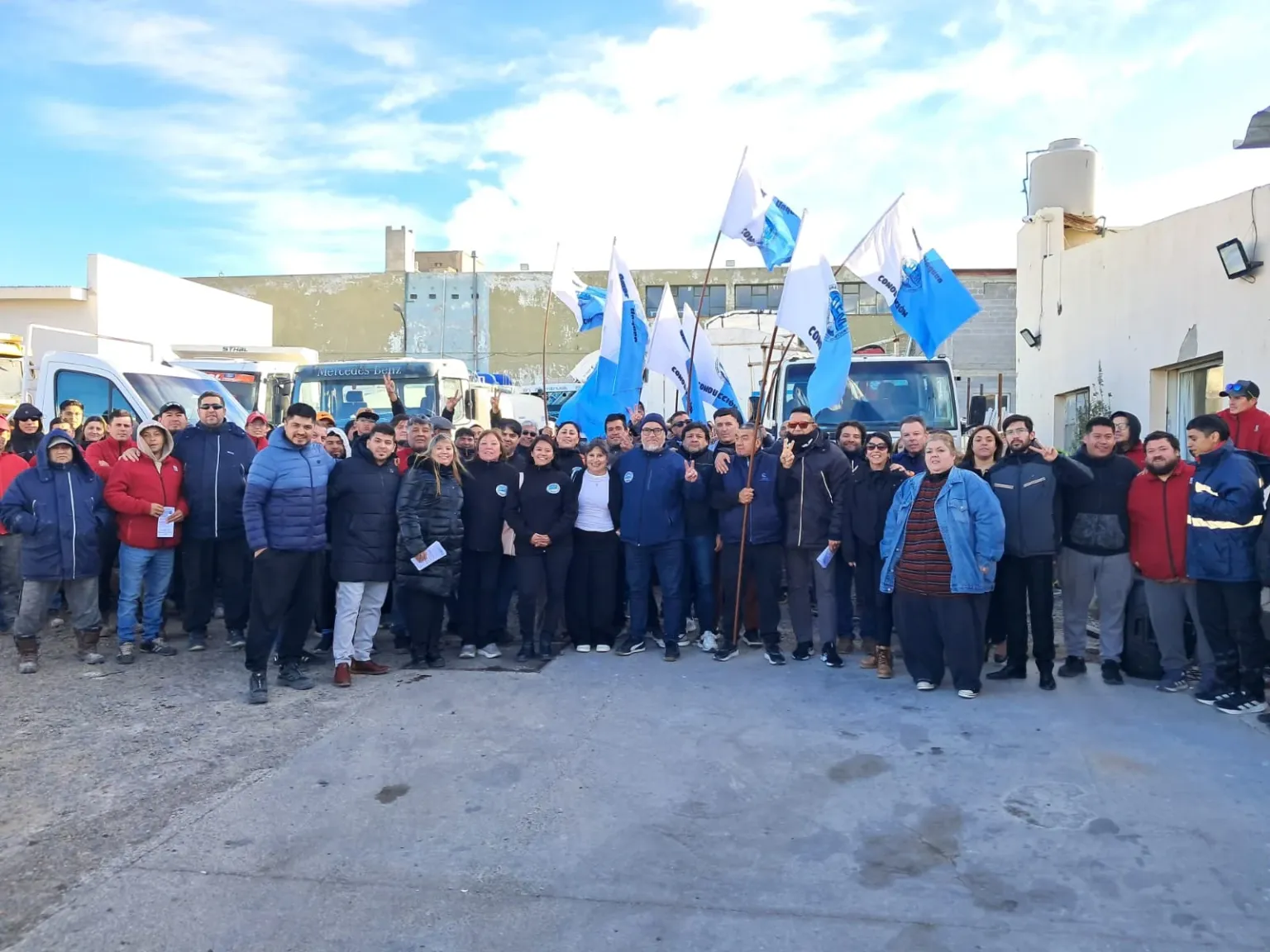 SOEM inició recorridas por sectores municipales, con la futura comisión