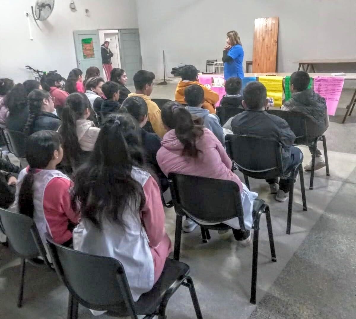 Alumnos de la Escuela Municipal “Ada Nilda Alderete” participaron de una charla sobre ”Salud mental y bullying”