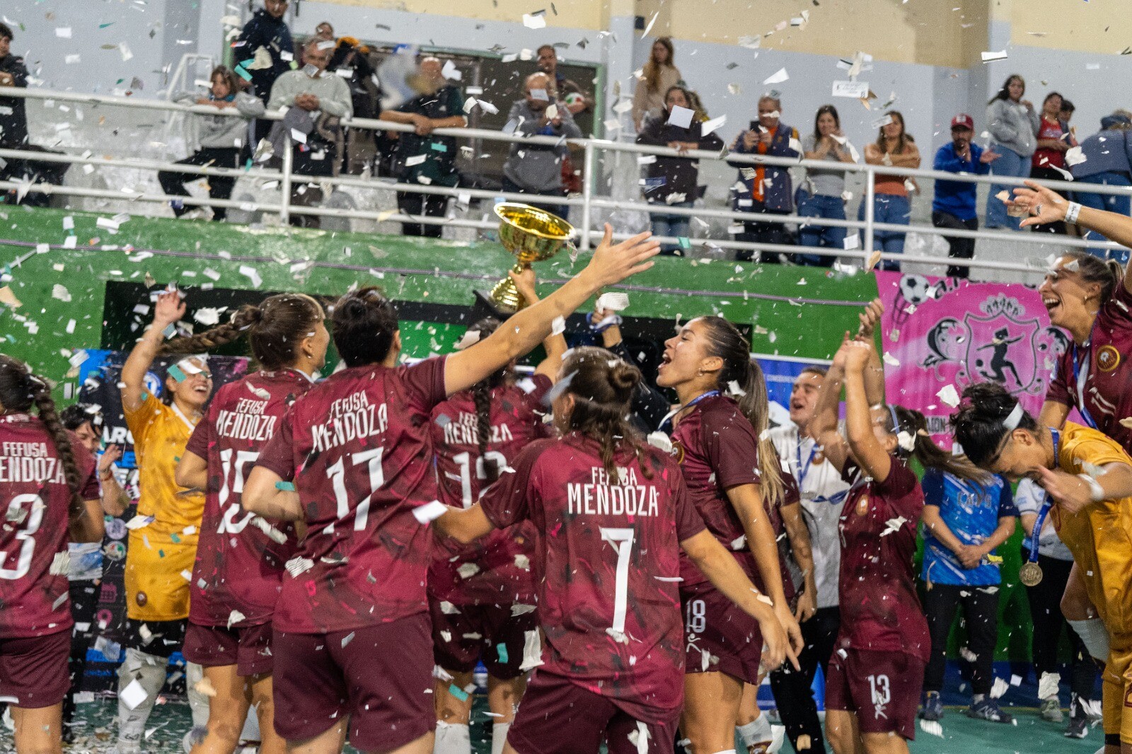 omodoro vivió durante una semana el mejor futsal femenino del país