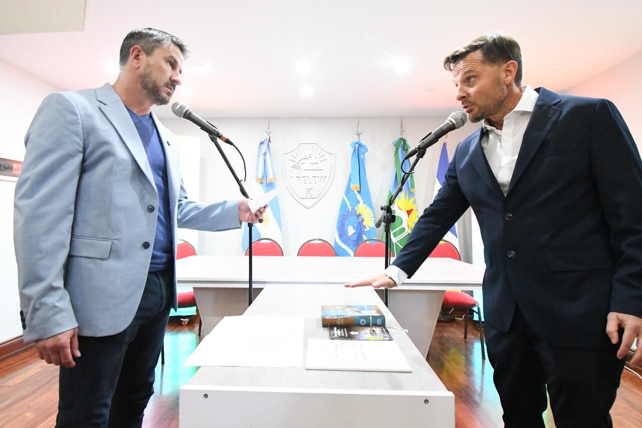 Merino puso en funciones a Benítez en Hacienda y ratificó la política económica ordenada de la gestión