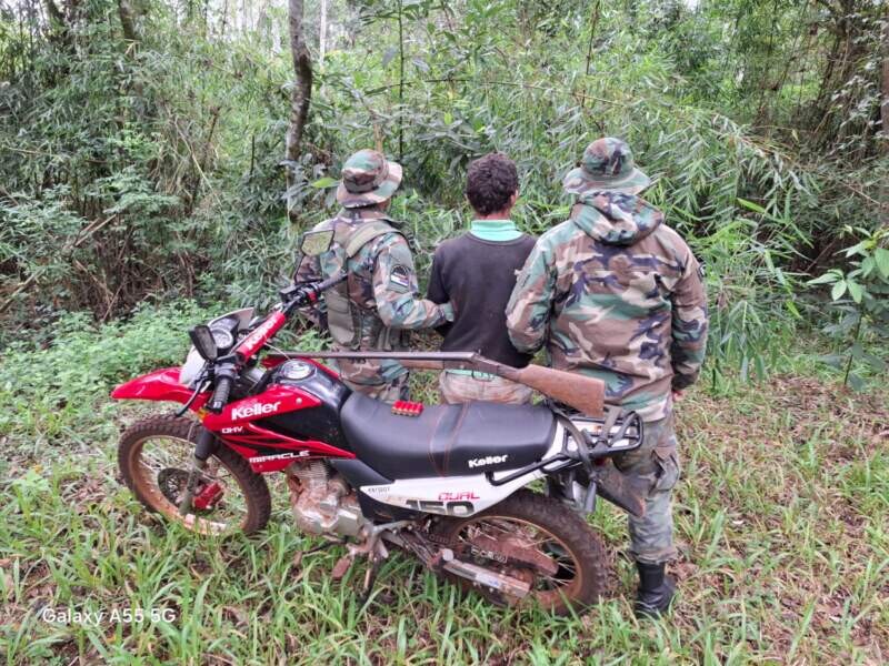 Guardaparques Detectaron a un Cazador Furtivo Armado en la Zona del Parque Provincial Urugua-í