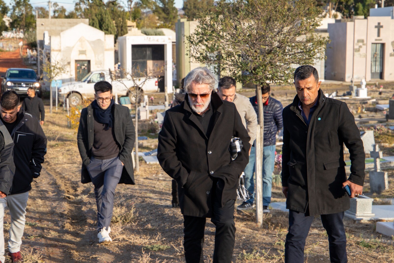 El Municipio acompaña las exhumaciones en el Cementerio Oeste