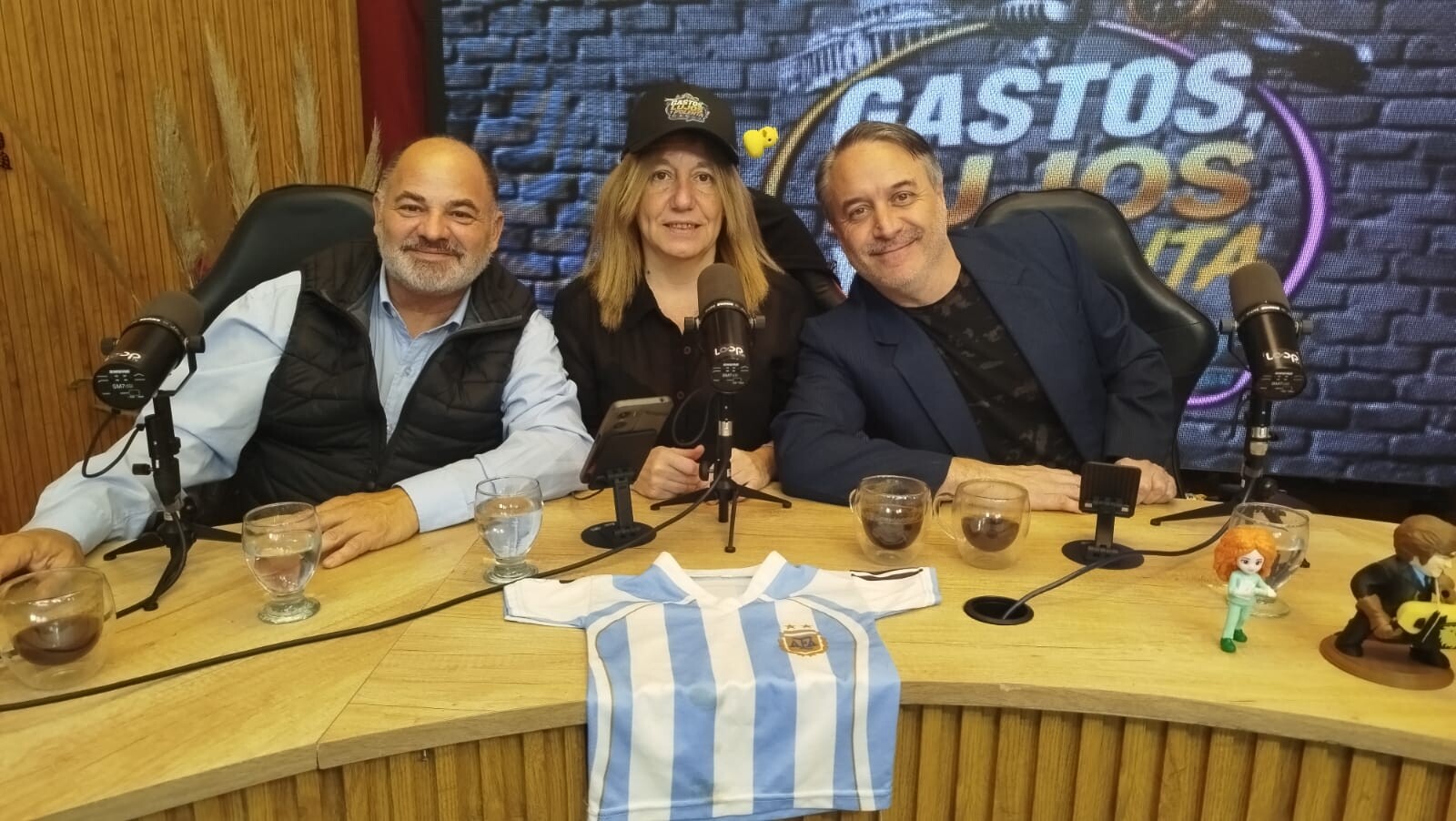 ANDRÉS CHIARRELLO ANALIZÓ EL FUTURO POLÍTICO ARGENTINO EN “LUJOS, GASTOS Y POLENTA”