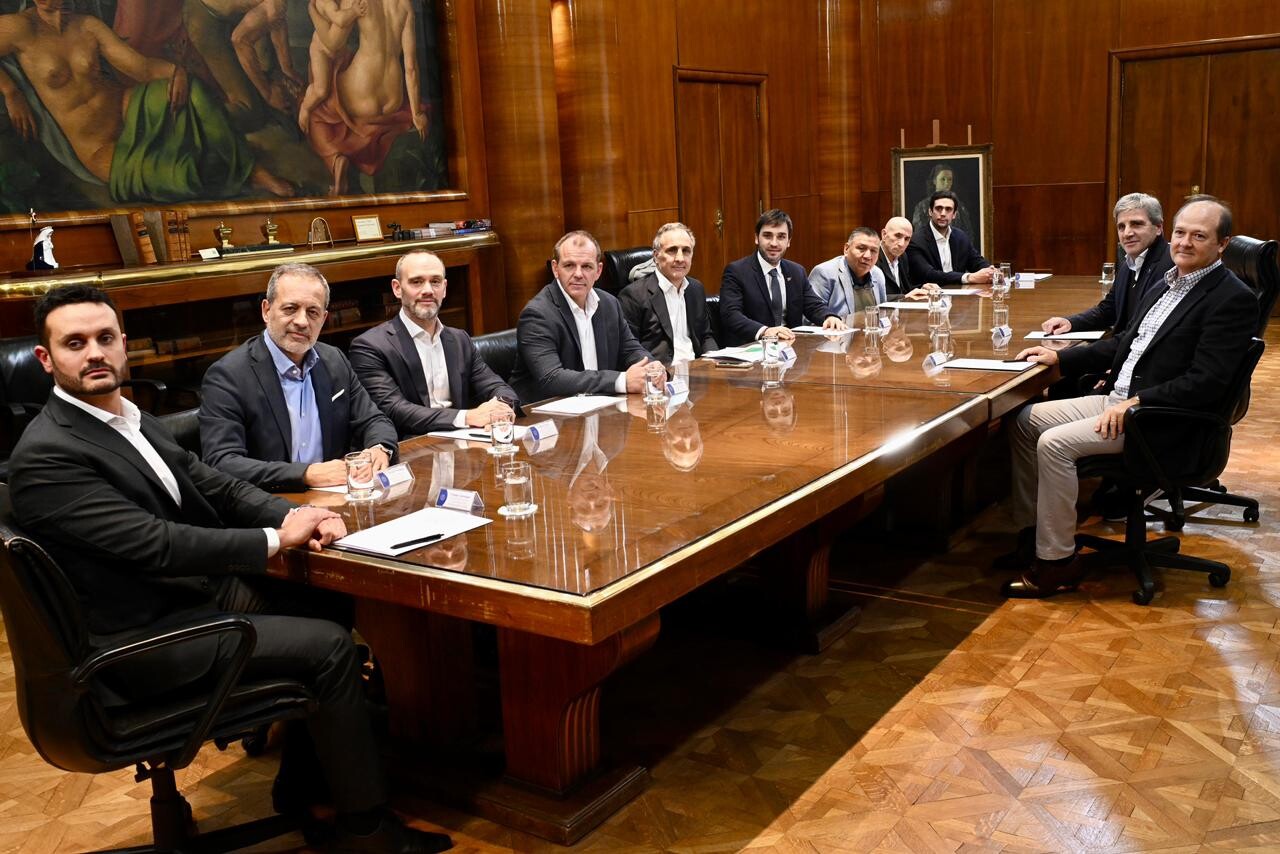 Chubut suma USD 680 millones en inversiones a través del RIGI para sostener la actividad petrolera