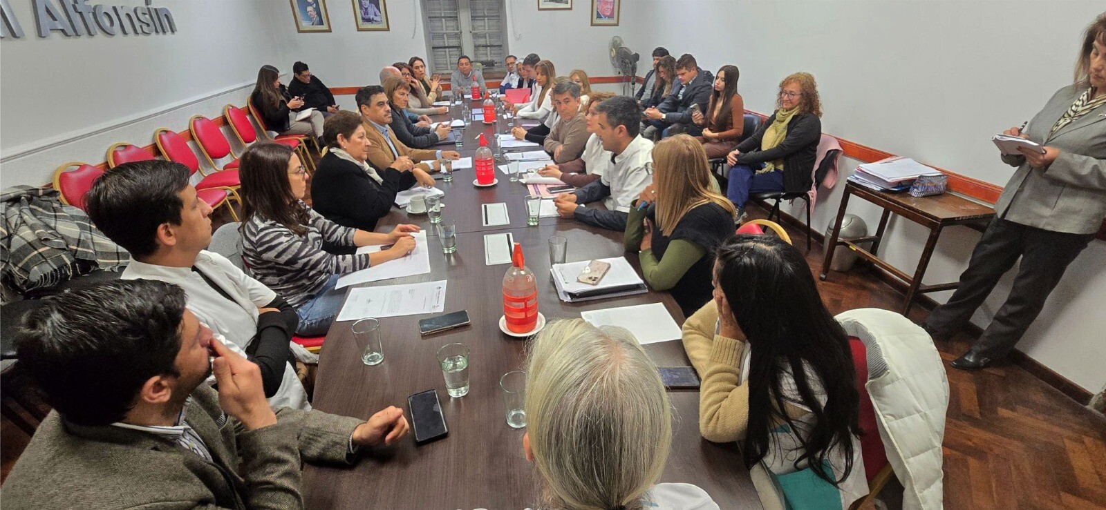 La Comisión de Salud analizó el proyecto de actualización de la Ley de Farmacia