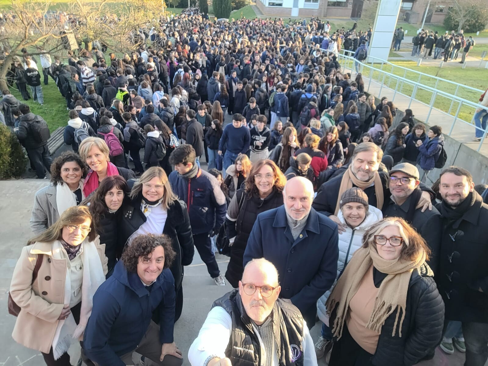 «Ojalá el año que viene estén caminando en este campus»