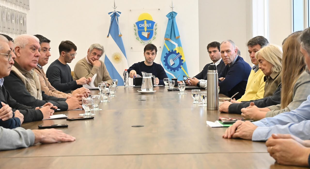 Torres convocó a todo el sector ganadero para profundizar la lucha contra la sarna ovina y defender la competitividad de Chubut