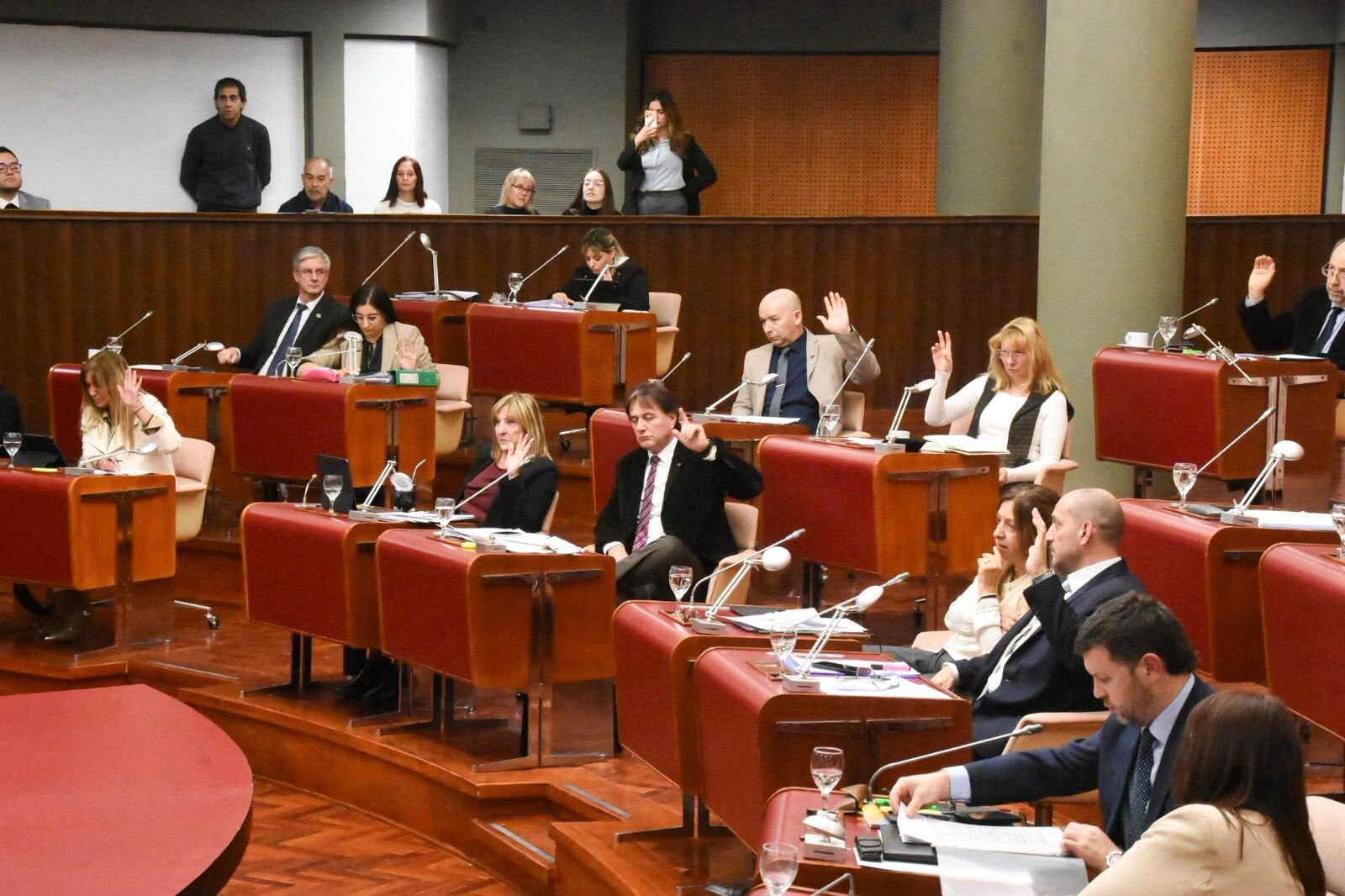 Chubut avanza con impuestos cero para la construcción y un régimen de alivio financiero para familias y PyMEs de la provincia