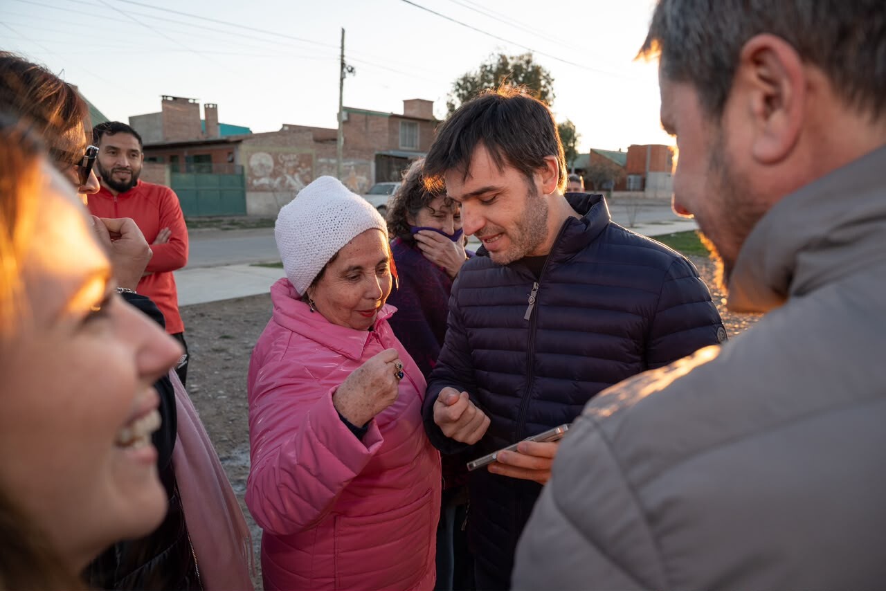 Torres y Merino pusieron en marcha un plan de recuperación del espacio público con una nueva obra en Trelew