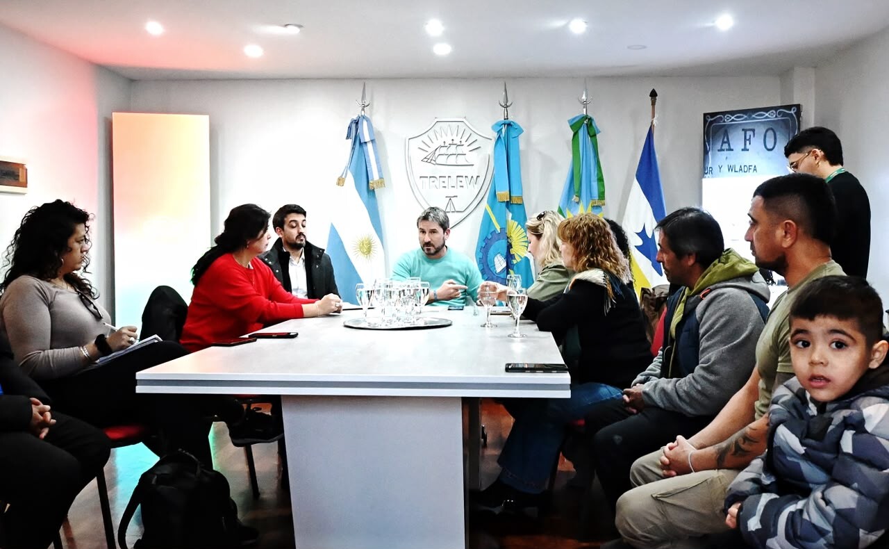 Merino promulgó ordenanza que permitirá la construcción de 33 viviendas para el Sindicato Municipal, tras 12 años de espera