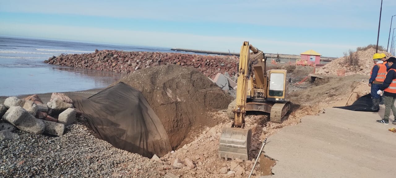 Provincia avanza con la obra de protección costera de Playa Unión